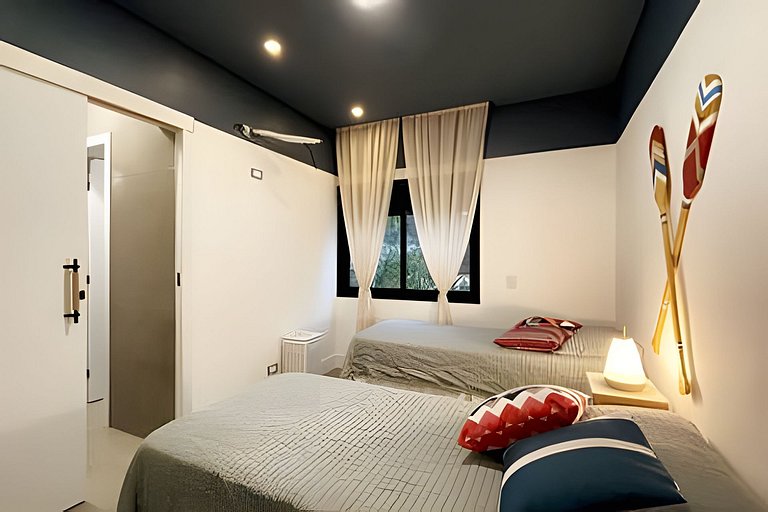 Casa com 4 suítes piscina e cinema em Juquehy