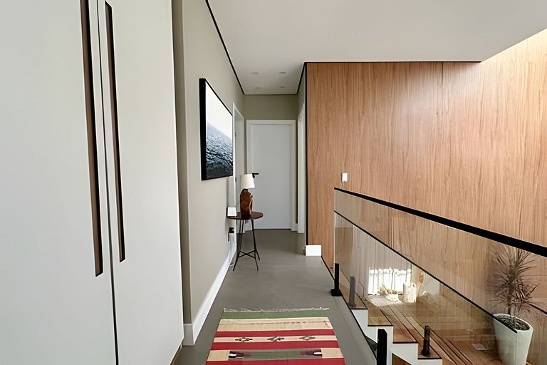 Casa com 4 suítes piscina e cinema em Juquehy