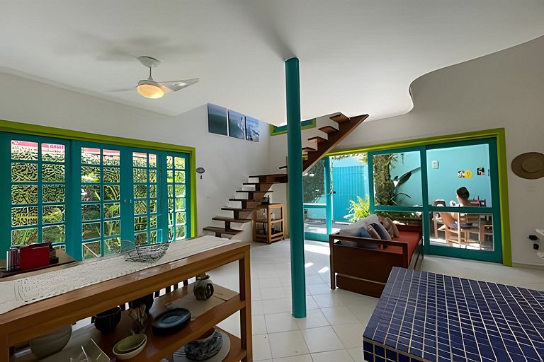 Casinha ao lado do Iate Clube - 120m do mar!