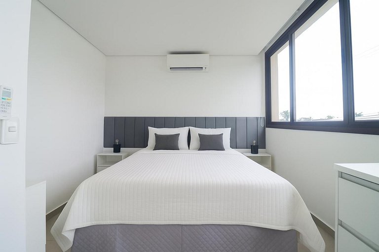 Casa con piscina cubierta y climatizada - 400m del mar.