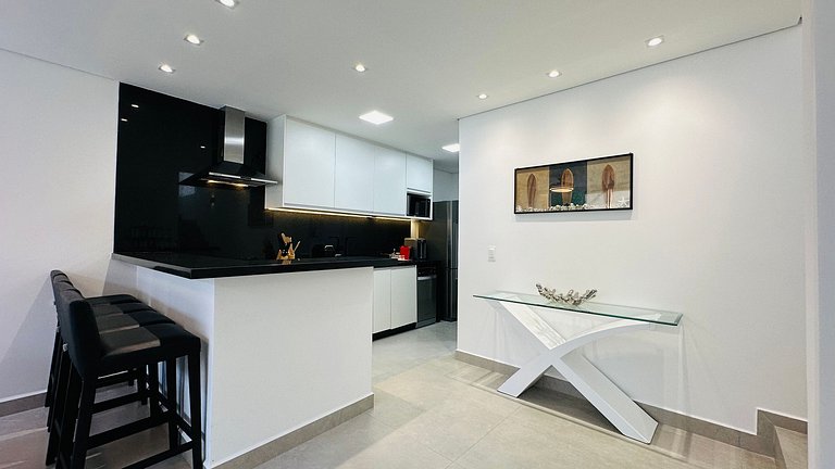 Casa con piscina cubierta y climatizada - 400m del mar.