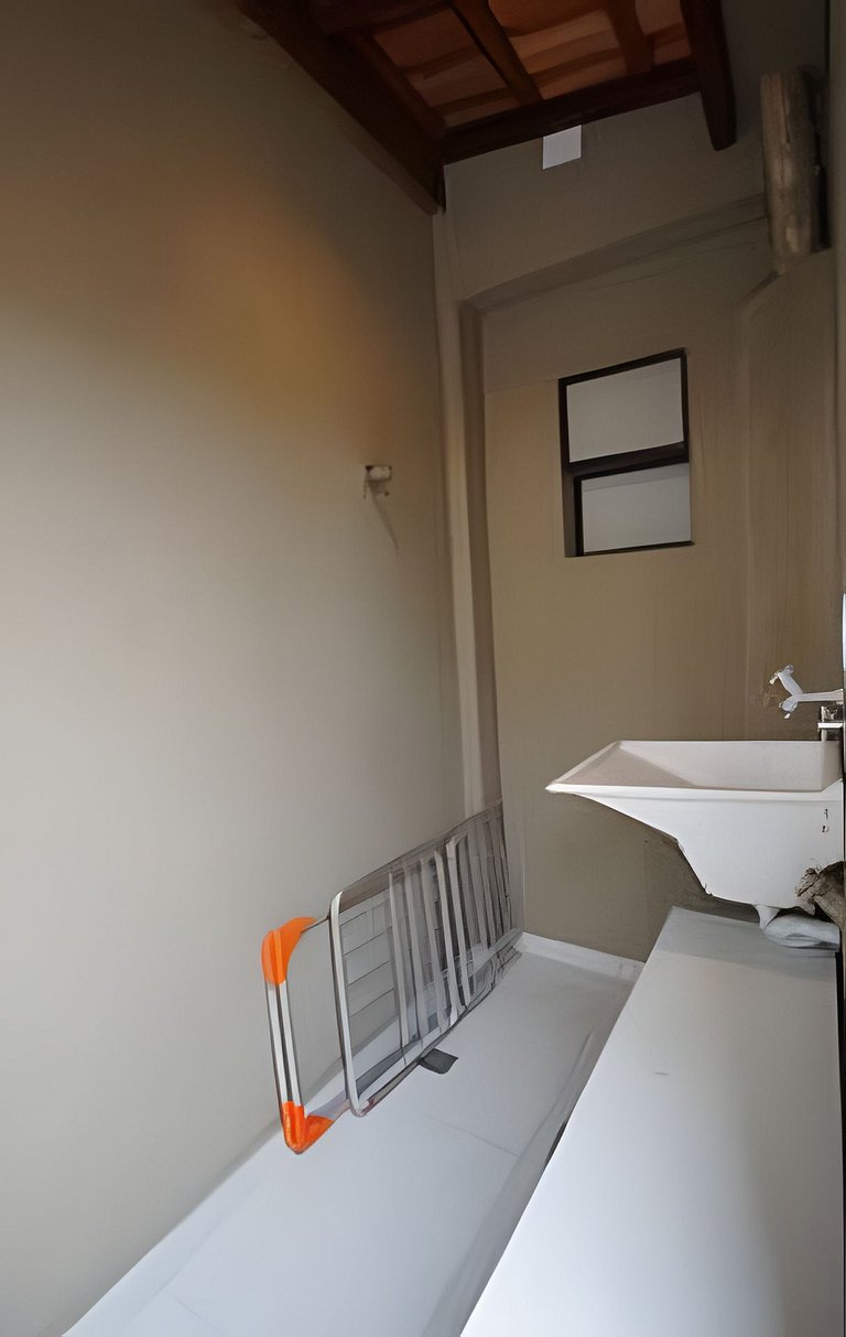 Casa com piscina privativa, 4 minutos da praia