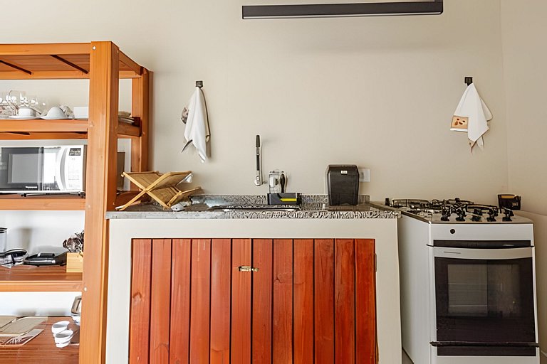 Casa com piscina, 4 minutos do mar