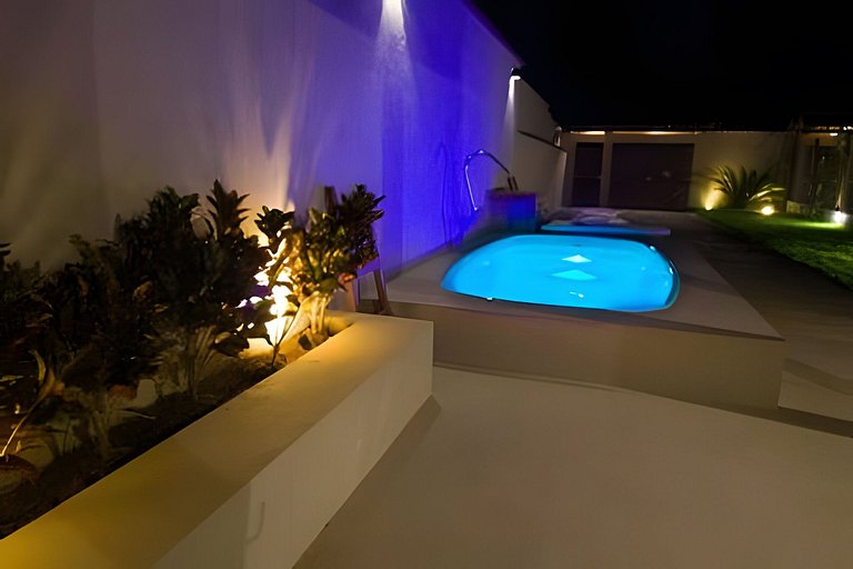 Casa com piscina, 4 minutos do mar