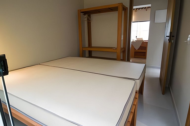 Casa com piscina, a 4 minutos do mar, Boraceia 2