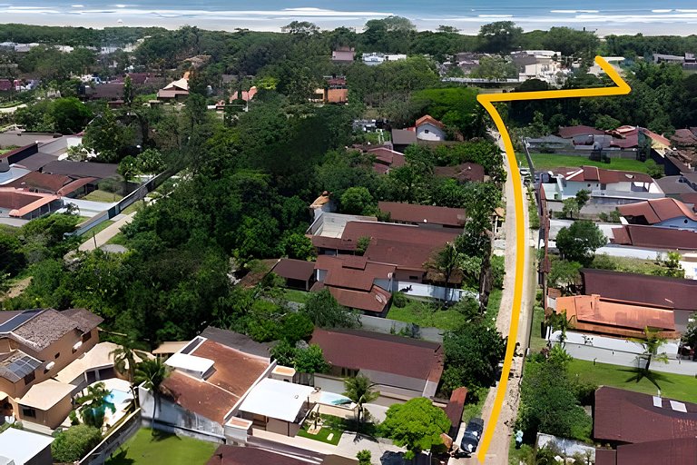 Casa com piscina, a 4 minutos do mar, Boraceia 2