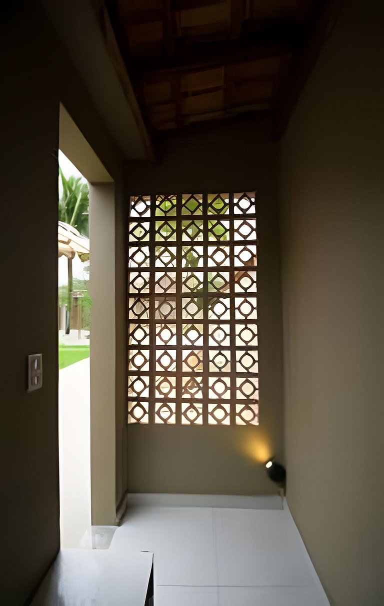 Casa com piscina, 4 minutos do mar