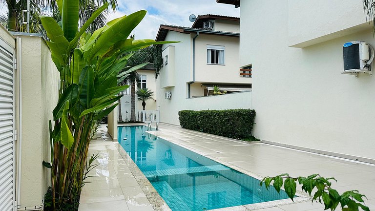 Casa com piscina privativa, 3 suítes, Juquehy
