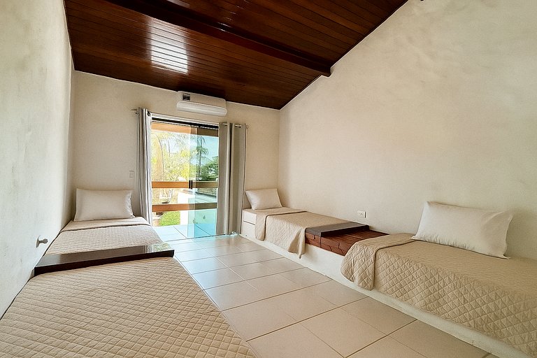 Casa beira rio com churrasqueira, piscina 3 suítes