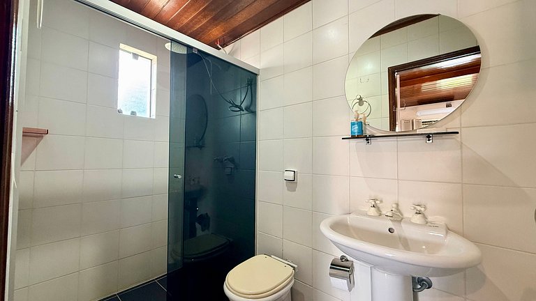 Casa beira rio com churrasqueira, piscina 3 suítes