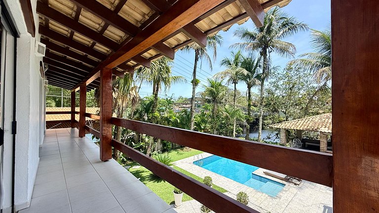 Casa beira rio com churrasqueira, piscina 3 suítes