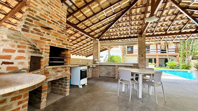 Casa beira rio com churrasqueira, piscina 3 suítes