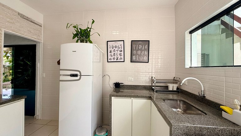 Casa beira rio com churrasqueira, piscina 3 suítes