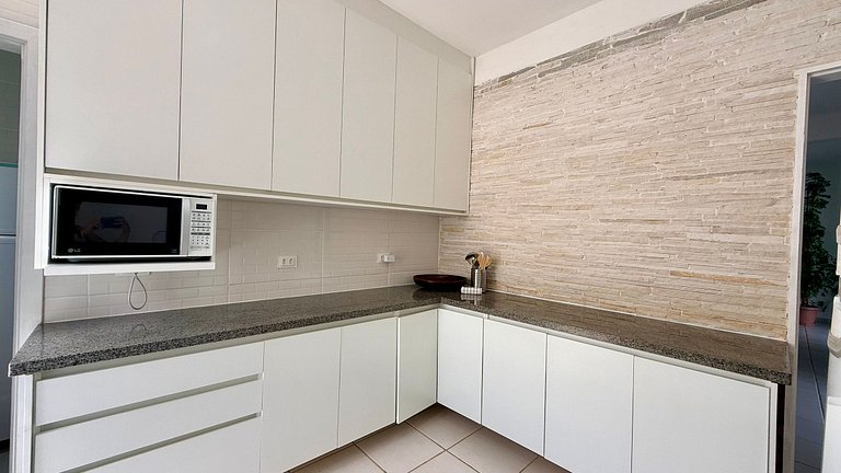 Casa beira rio com churrasqueira, piscina 3 suítes