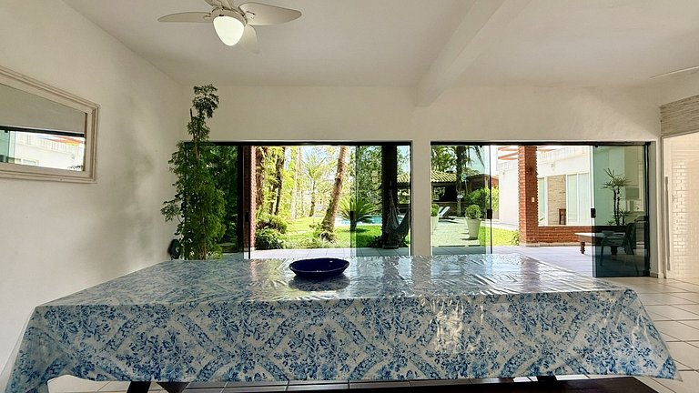 Casa beira rio com churrasqueira, piscina 3 suítes