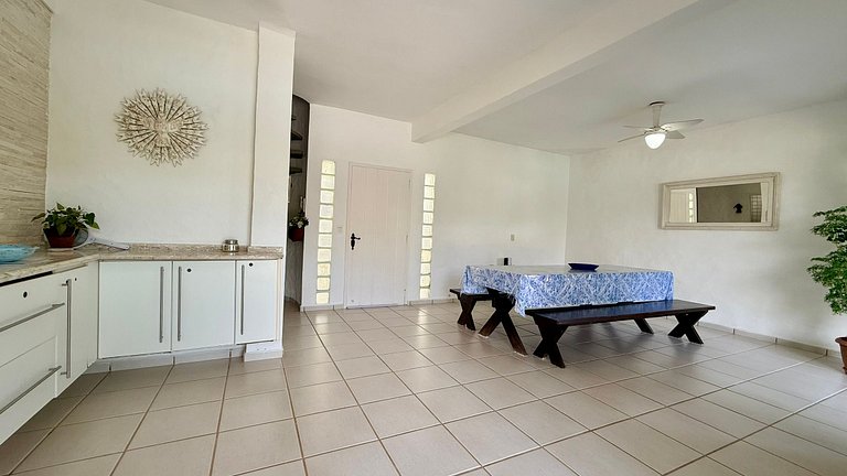 Casa beira rio com churrasqueira, piscina 3 suítes