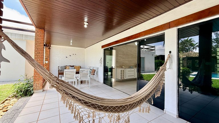 Casa beira rio com churrasqueira, piscina 3 suítes