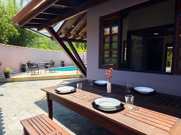 Casa com piscina - Barra do Una