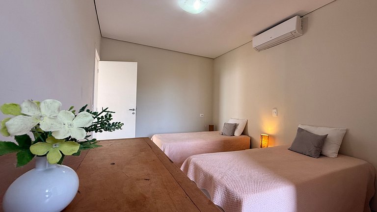 Casa com piscina aquecida - 12 pessoas