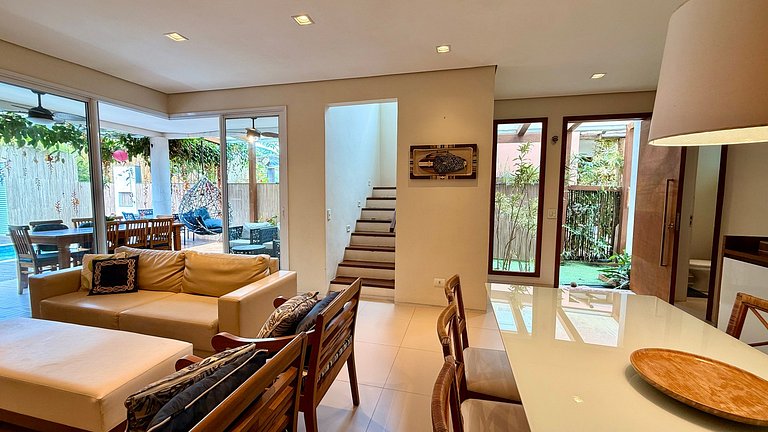 Casa com piscina aquecida - 12 pessoas