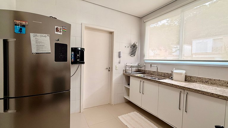 Casa com piscina aquecida - 12 pessoas