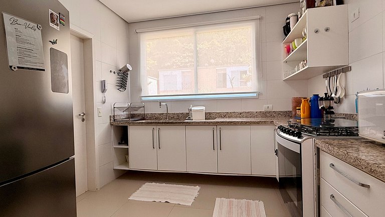 Casa com piscina aquecida - 12 pessoas