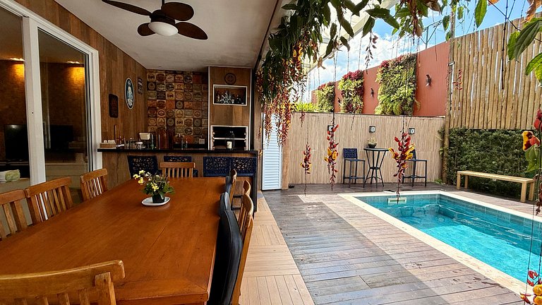 Casa com piscina aquecida - 12 pessoas