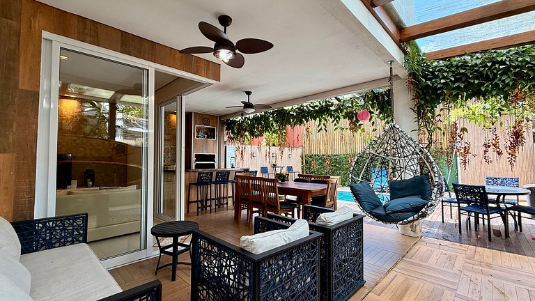 Casa com piscina aquecida - 12 pessoas