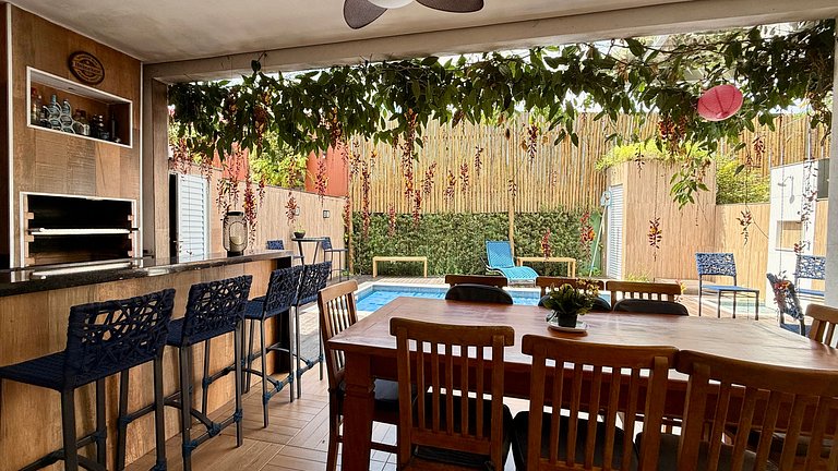 Casa com piscina aquecida - 12 pessoas