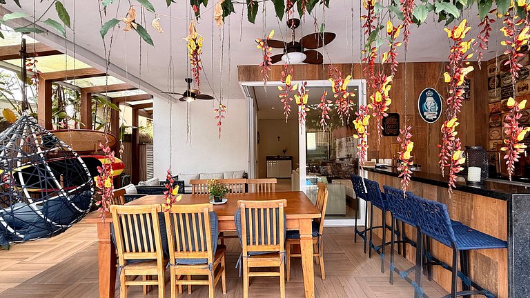 Casa com piscina aquecida - 12 pessoas