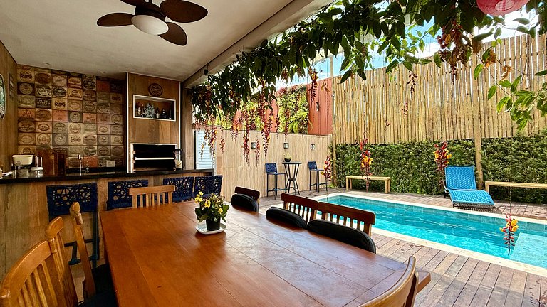 Casa com piscina aquecida - 12 pessoas