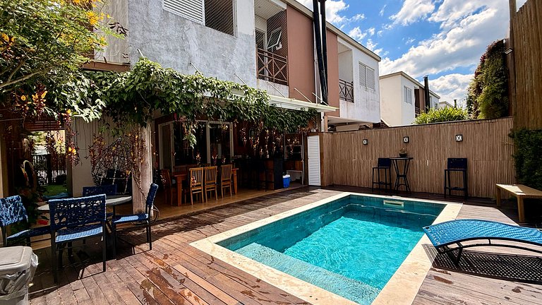 Casa com piscina aquecida - 12 pessoas