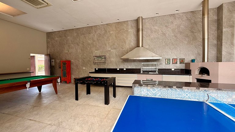 Casa com piscina aquecida - 12 pessoas