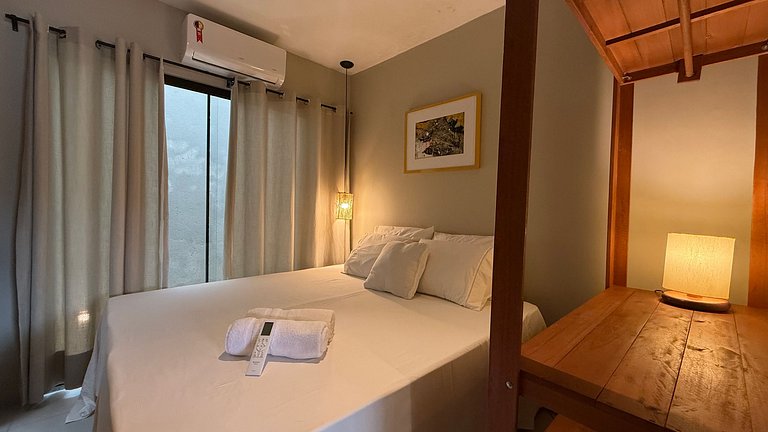 Casa com piscina, 4 minutos do mar