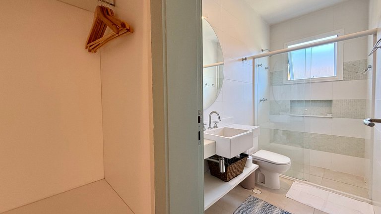 Casa com jacuzzi a 100m do mar, Juquehy.