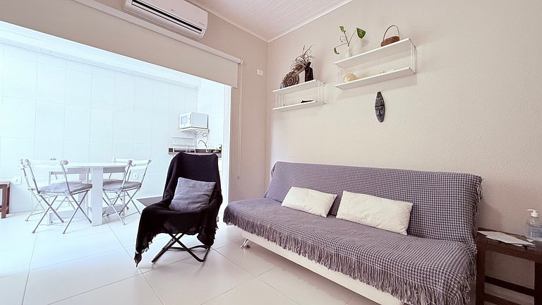 Charming flat 400m from the sea!