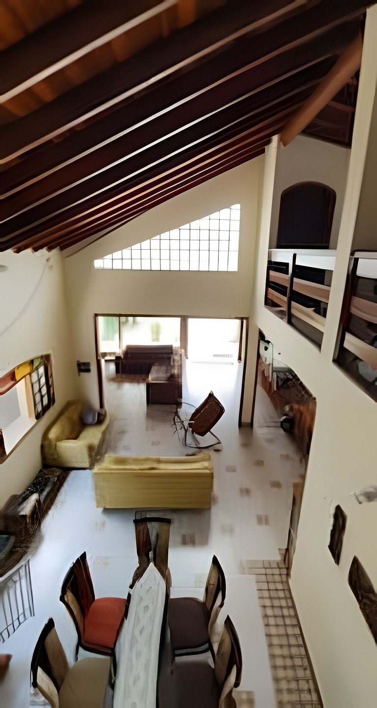 Casa Bertioga+20hosp 7suites ar cond 400m da praia