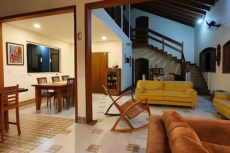 Casa Bertioga+20hosp 7suites ar cond 400m da praia