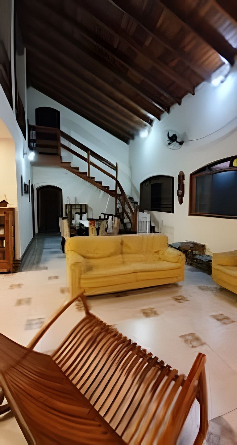 Casa Bertioga+20hosp 7suites ar cond 400m da praia