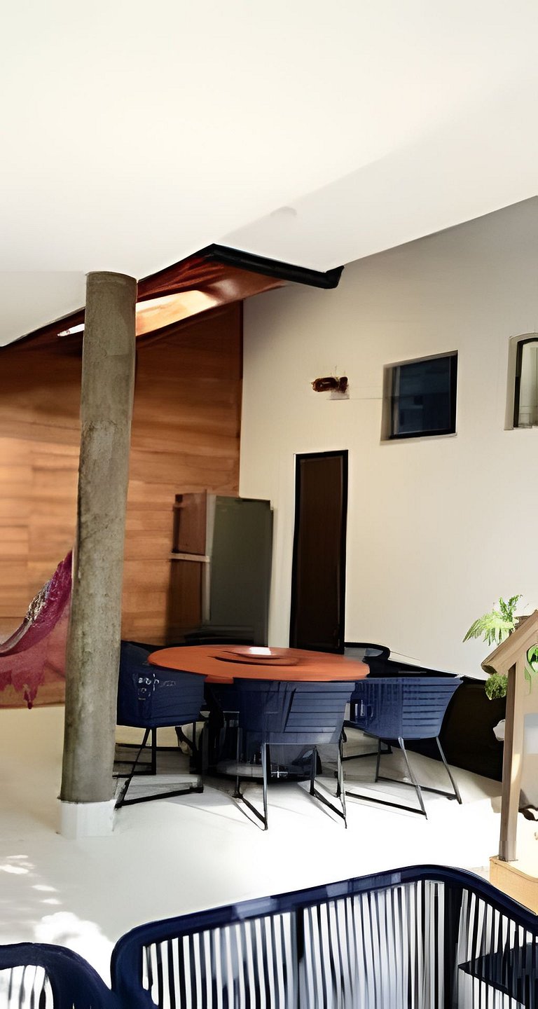 Casa Bertioga+20hosp 7suites ar cond 400m da praia