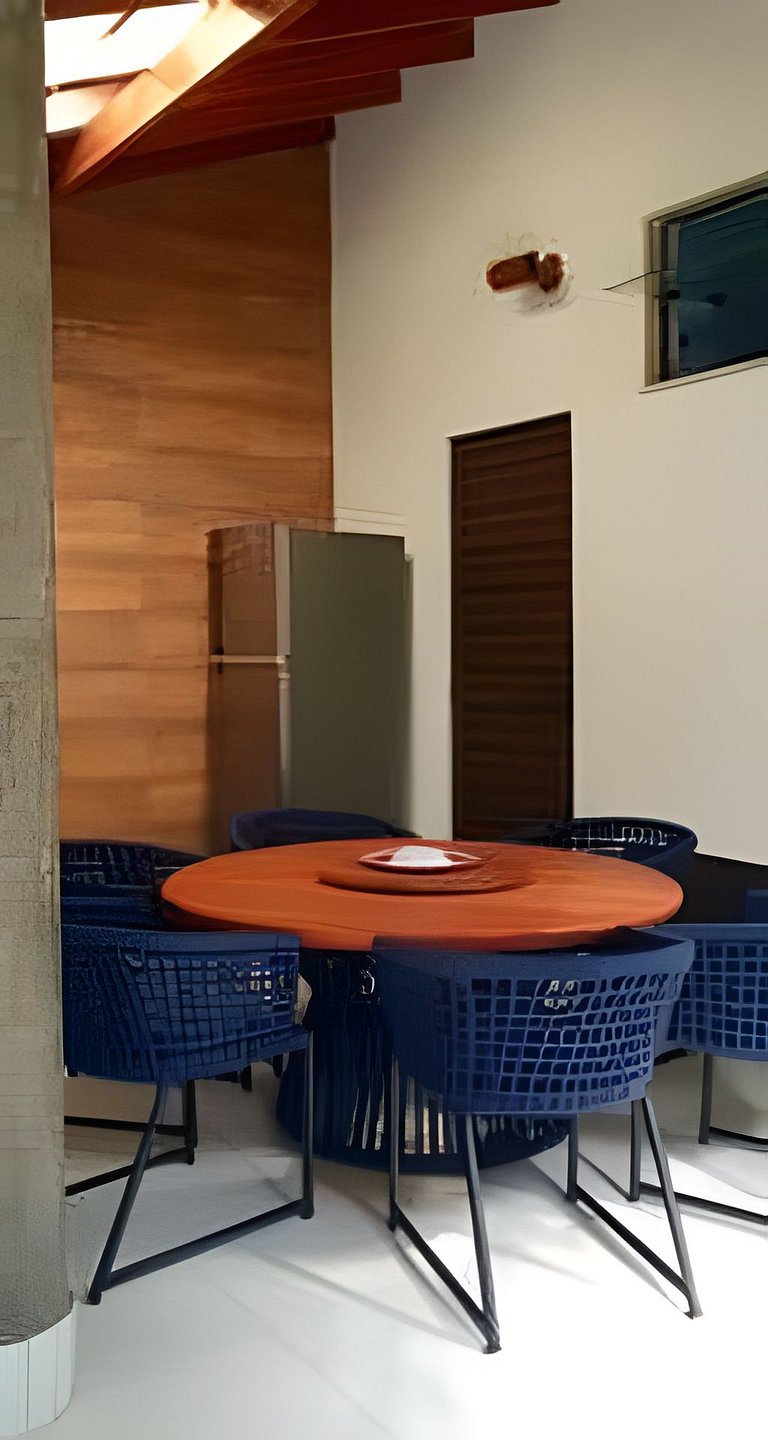 Casa Bertioga+20hosp 7suites ar cond 400m da praia