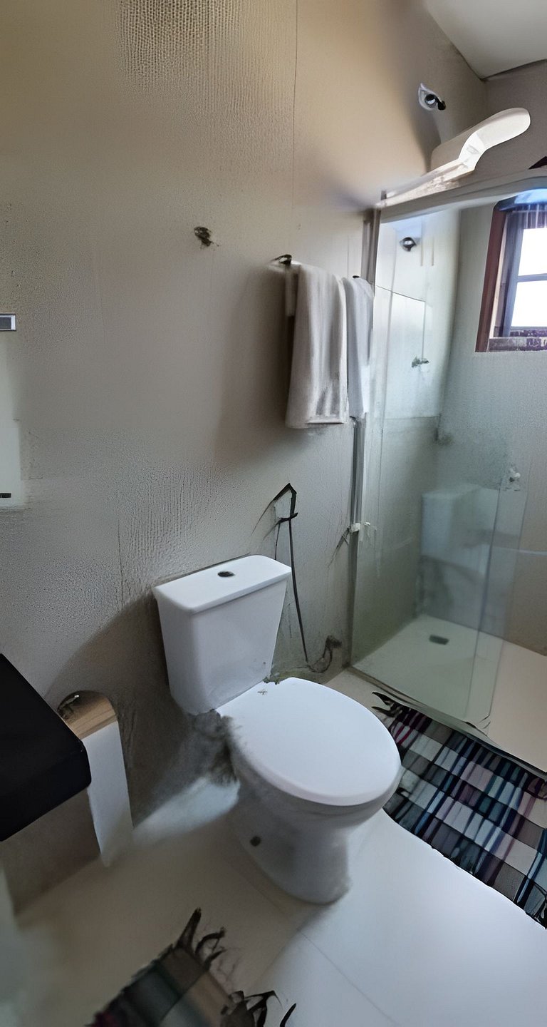 Casa Bertioga+20hosp 7suites ar cond 400m da praia