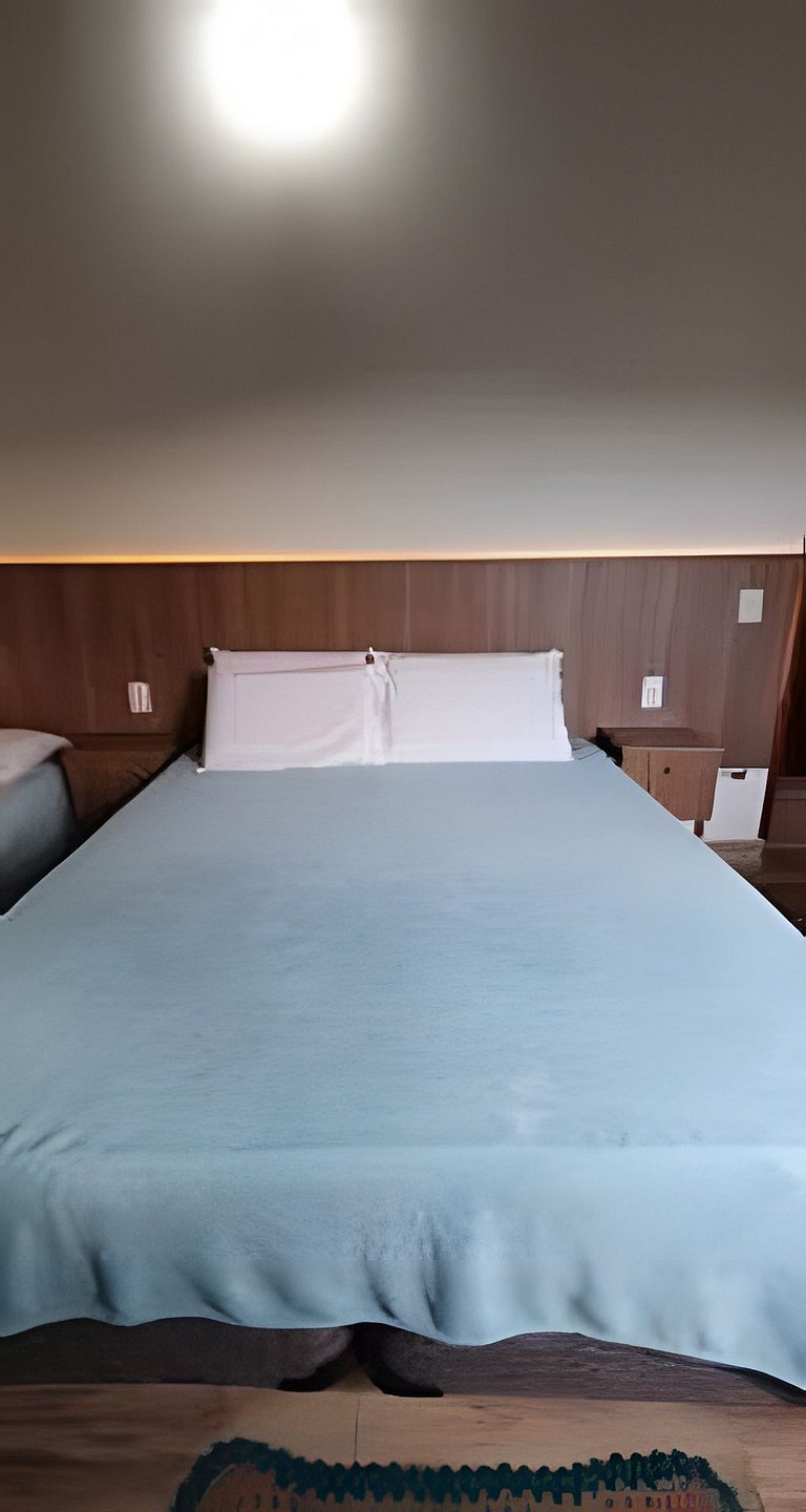 Casa Bertioga+20hosp 7suites ar cond 400m da praia