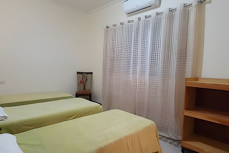 Casa Bertioga+20hosp 7suites ar cond 400m da praia