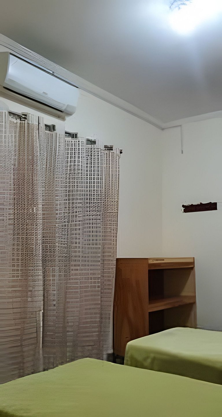 Casa Bertioga+20hosp 7suites ar cond 400m da praia