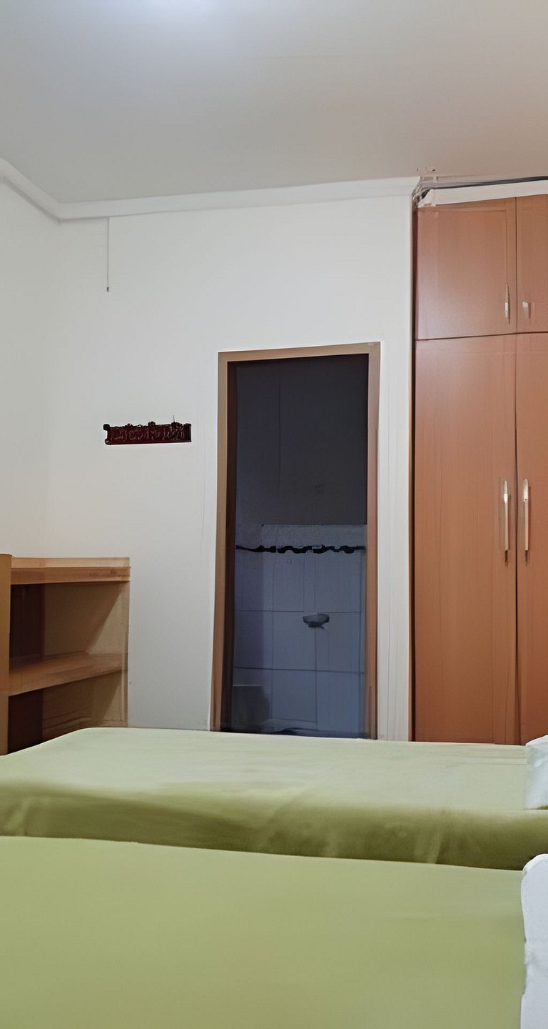 Casa Bertioga+20hosp 7suites ar cond 400m da praia