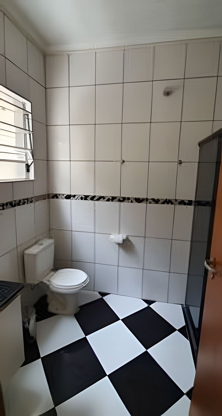 Casa Bertioga+20hosp 7suites ar cond 400m da praia