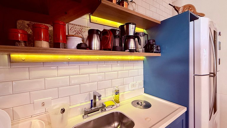 Casa com piscina no condomínio, pet friendly!
