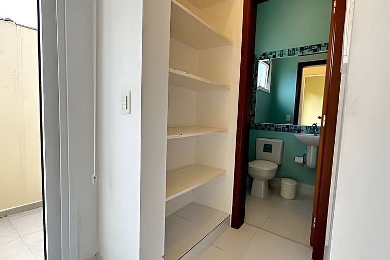 Loft a 150m do mar para até 4 pessoas em Juquehy!
