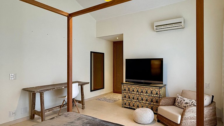 Casa 5 Suítes com Piscina Privativa no Raízes Juquehy